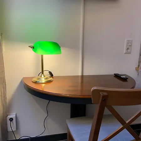 Studio 8-3
